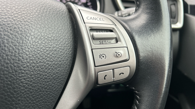 Nissan Qashqai 1.6 dCi Tekna 5dr Xtronic Diesel Hatchback